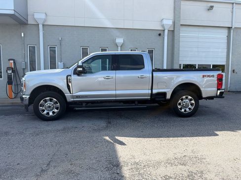 Used 2023 Ford F250 Lariat w/ Chrome Package AWD/4WD image 4