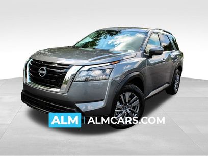 Used 2025 Nissan Pathfinder SV
