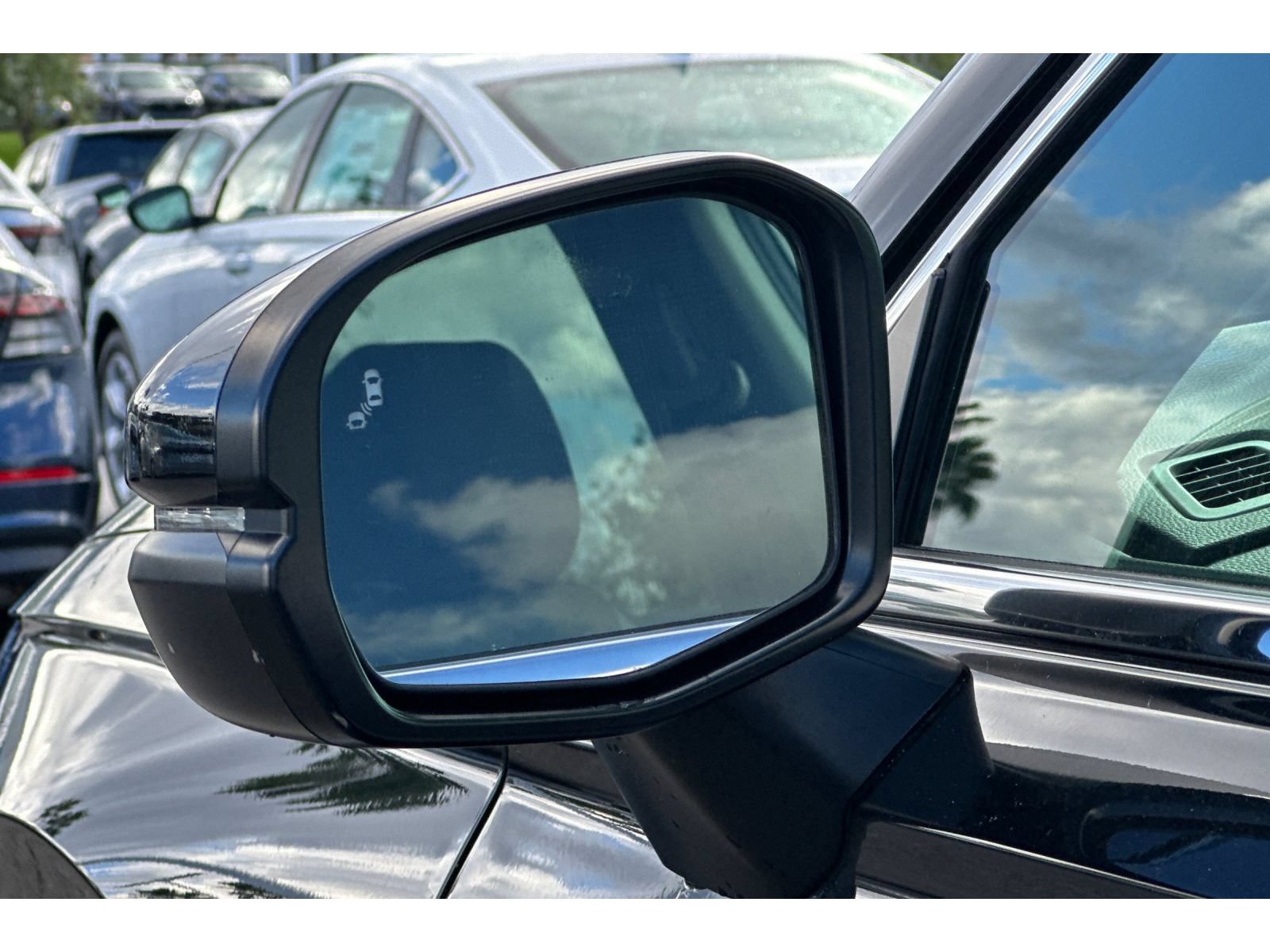 Used 2024 Honda CR-V EX image 55