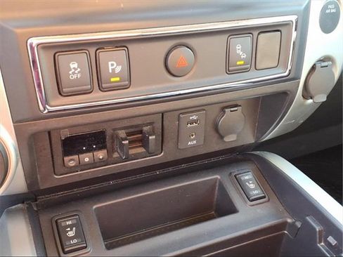 Used 2018 Nissan Titan PRO-4X image 11