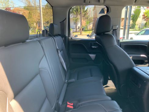 Used 2015 Chevrolet Silverado 2500 LTZ w/ LTZ Plus Package image 11
