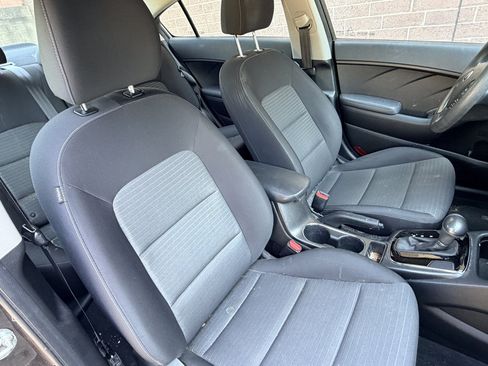 Used 2017 Kia Forte LX w/ LX Popular Package FWD image 17