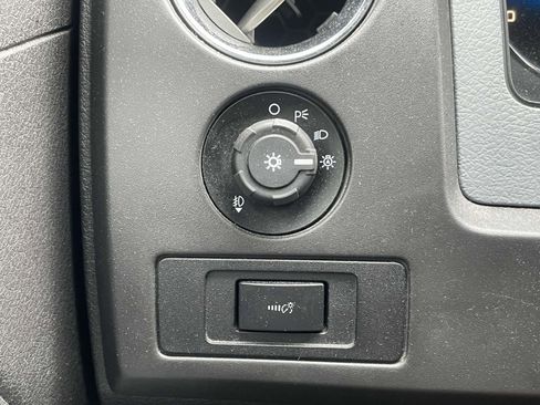 Used 2014 Ford F150 XLT w/ Equipment Group 302A Luxury AWD/4WD image 17