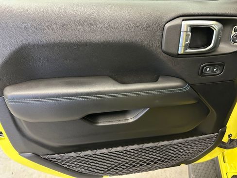 Used 2023 Jeep Wrangler Unlimited Rubicon 4xe w/ Steel Bumper Group image 16