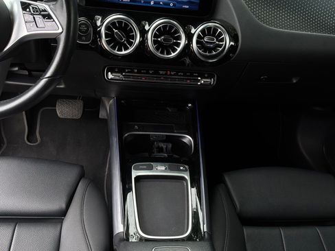 Used 2025 Mercedes-Benz GLA 250 image 15