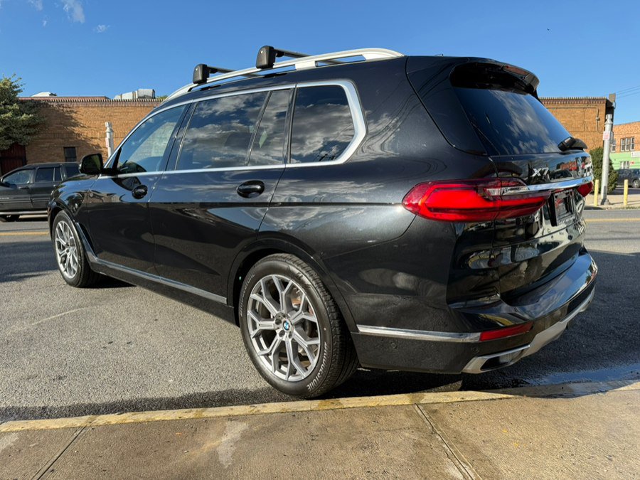 Used 2020 BMW X7 xDrive40i w/ Premium Package AWD/4WD image 4