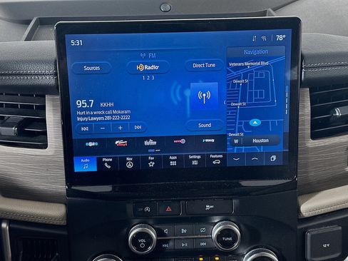 Used 2024 Ford Expedition Max Limited image 21