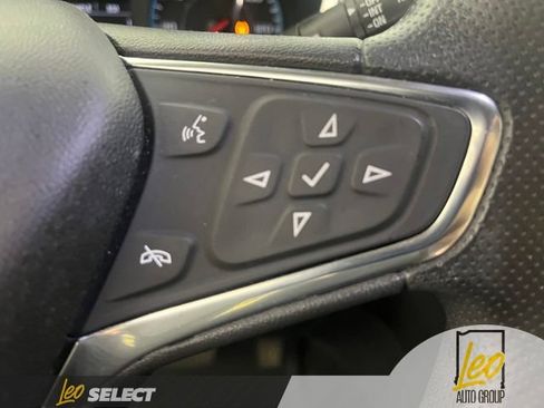 Used 2021 Chevrolet Equinox LS w/ LS Convenience Package AWD/4WD image 17