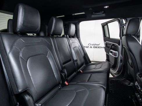 Used 2023 Land Rover Defender 110 S AWD/4WD image 17