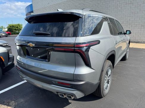 New 2026 Chevrolet Traverse LT AWD/4WD image 3