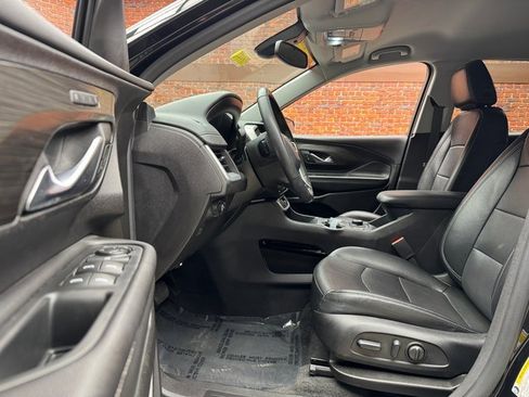 Used 2024 GMC Terrain SLT image 22