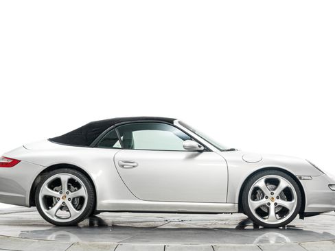Used 2005 Porsche 911 Carrera RWD image 18