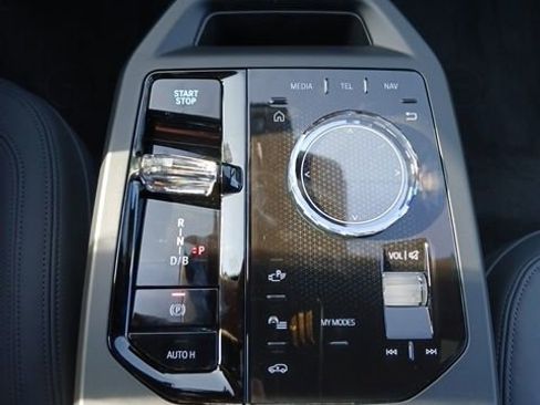 New 2026 BMW iX M70 image 22