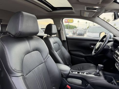 Used 2023 Honda HR-V EX-L image 34