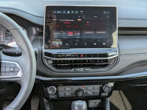 Used 2025 Jeep Compass Latitude w/ Altitude Special Edition image 12