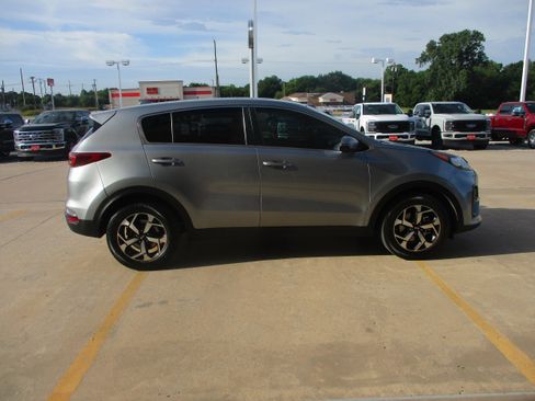 Used 2021 Kia Sportage LX w/ LX Fwd Popular Package image 7