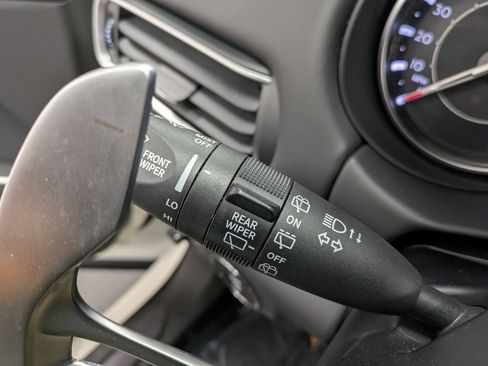 Used 2024 Maserati Levante GT Ultima image 17