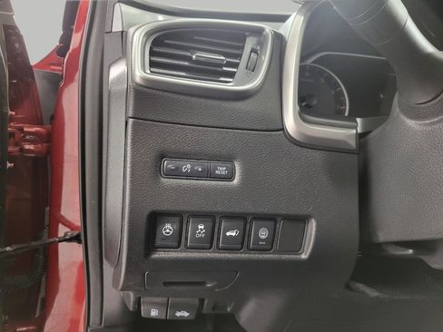 Used 2020 Nissan Murano SL w/ Moonroof Package image 11