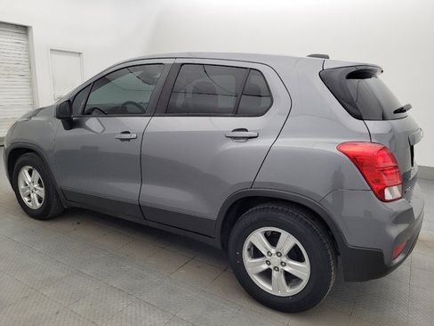 Used 2020 Chevrolet Trax LS w/ Tint and Cruise Package FWD image 3