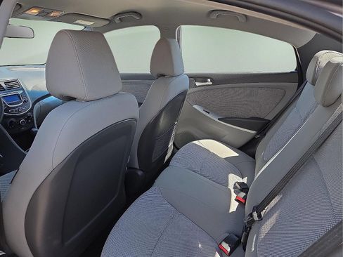 Used 2013 Hyundai Accent GLS FWD image 20