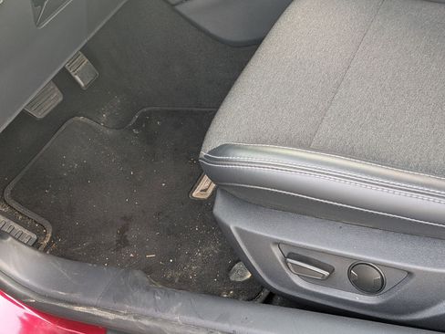 Used 2025 Ford Mustang GT image 17