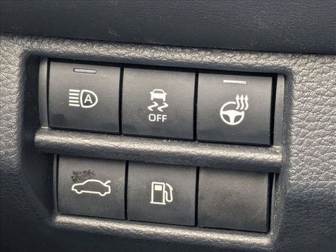 Used 2021 Toyota Avalon Limited image 15