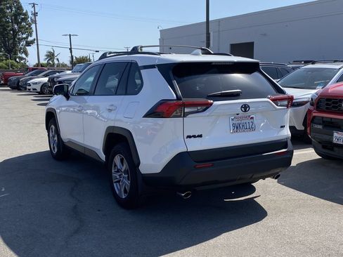 Certified 2025 Toyota RAV4 XLE w/ Convenience Package FWD image 4