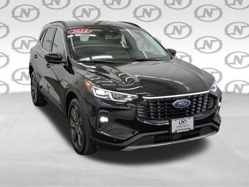 Used 2024 Ford Escape Platinum AWD/4WD image 26