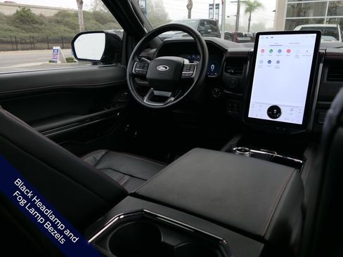 Used 2023 Ford Expedition Limited image 24