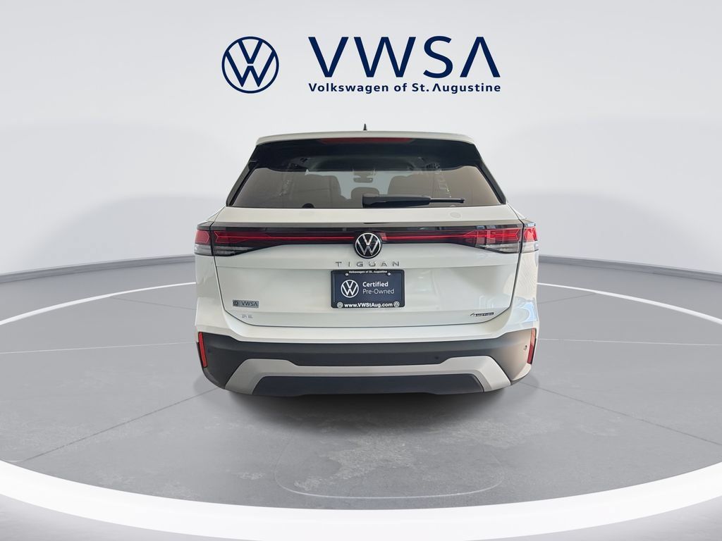 Certified 2025 Volkswagen Tiguan SE AWD/4WD image 7