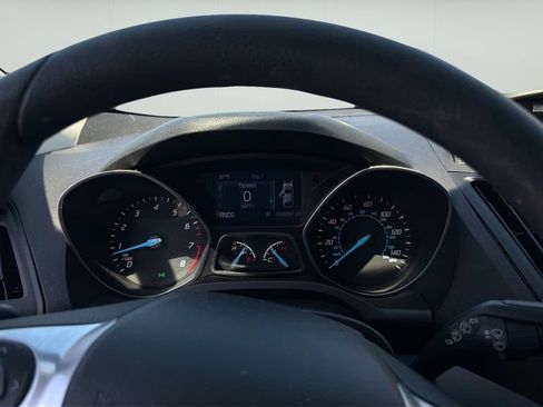 Used 2015 Ford Escape S FWD image 10