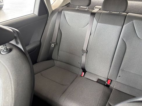 Used 2025 Kia K4 FWD image 41