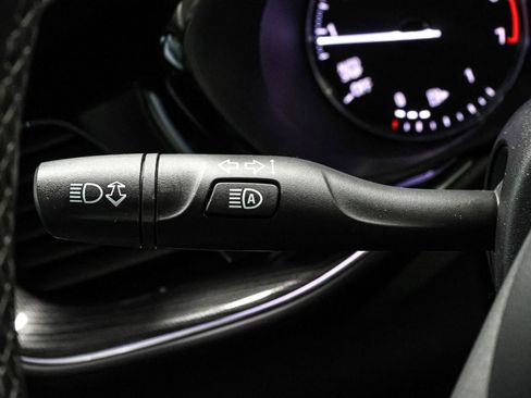 Certified 2023 Buick Envision Essence image 35