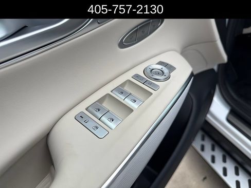 Used 2026 Genesis GV70 2.5T Advanced AWD/4WD image 11