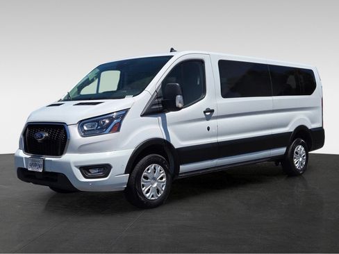 Used 2023 Ford Transit 350 XLT RWD image 9