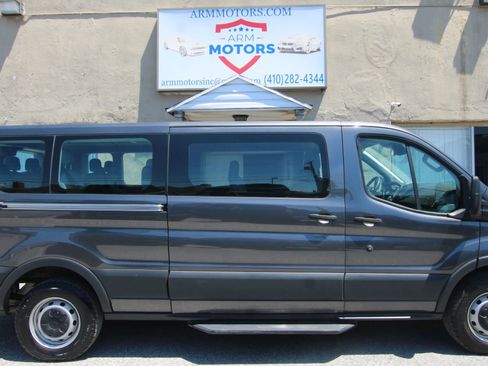 Used 2017 Ford Transit 350 XL RWD image 4
