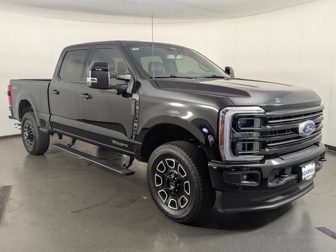 Used 2026 Ford F250 Platinum AWD/4WD image 2