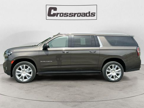 Used 2021 Chevrolet Suburban High Country w/ Premium Package AWD/4WD image 2
