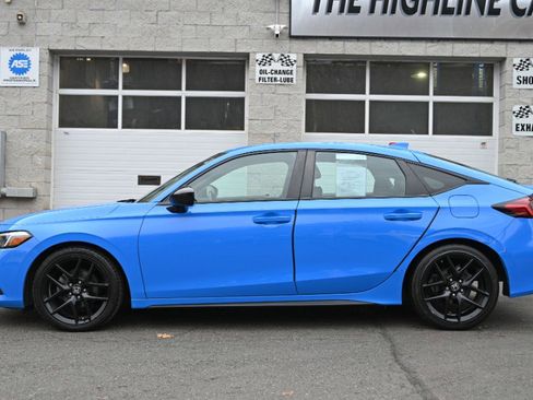 Used 2022 Honda Civic Sport image 3