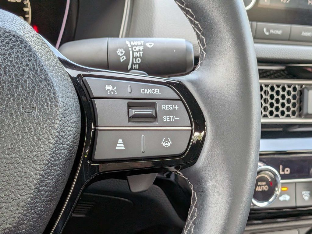 Used 2025 Honda Civic Sport image 25