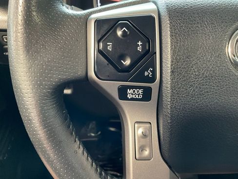 Certified 2022 Toyota 4Runner Limited AWD/4WD image 11