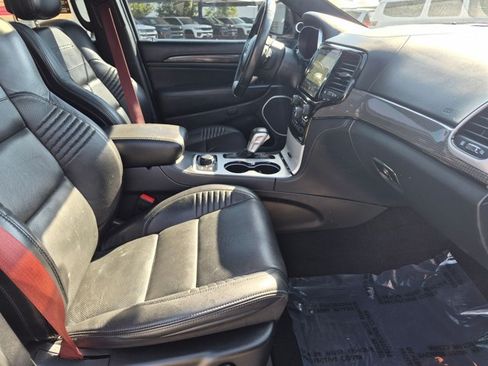 Used 2021 Jeep Grand Cherokee Trackhawk AWD/4WD image 21