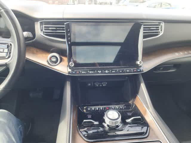 Certified 2023 Jeep Grand Wagoneer 4WD image 33