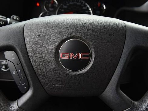 Used 2024 GMC Savana 2500 w/ Driver Convenience Package image 15