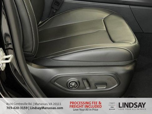 New 2025 Jeep Grand Cherokee L Limited w/ Luxury Tech Group II AWD/4WD image 12