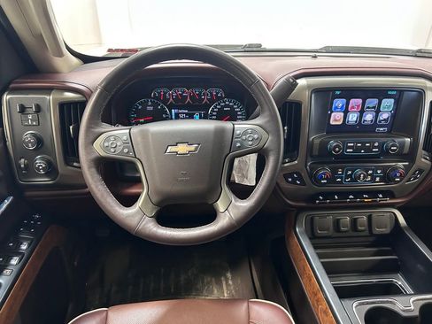 Used 2016 Chevrolet Silverado 2500 High Country w/ High Country Premium Package AWD/4WD image 3