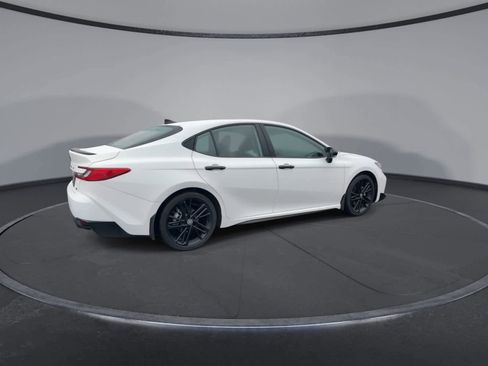 Used 2026 Toyota Camry XLE w/ Convenience Package image 8