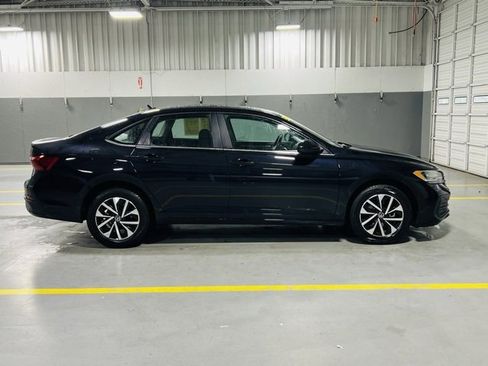 Used 2024 Volkswagen Jetta S image 16