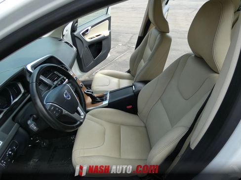 Used 2017 Volvo XC60 T5 Inscription w/ Preferred Option Package FWD image 50
