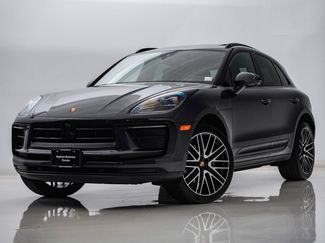 Certified 2026 Porsche Macan AWD/4WD video 1